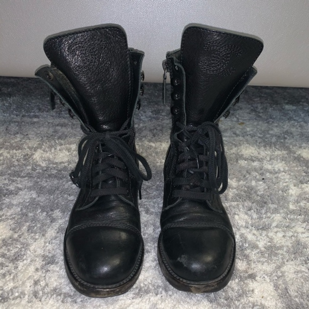 CHANEL Combat boots - 100% AUTHENTIC- size 36 1/2